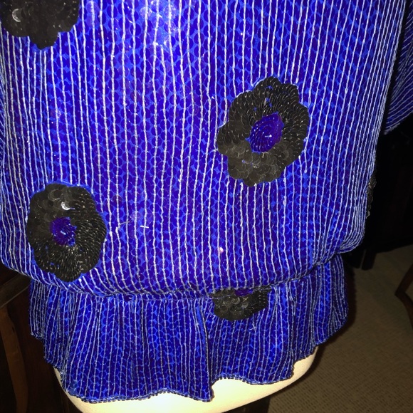 JLB Holiday Sequin Silk Top - Picture 5 of 10